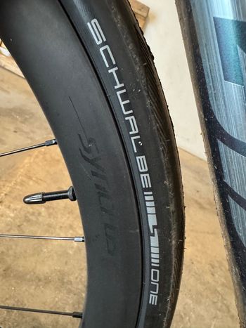 Used Giant TCR Advanced Pro Disc 0 AXS 2024 2024 Road & Gravel, Morado — image 3 of 6