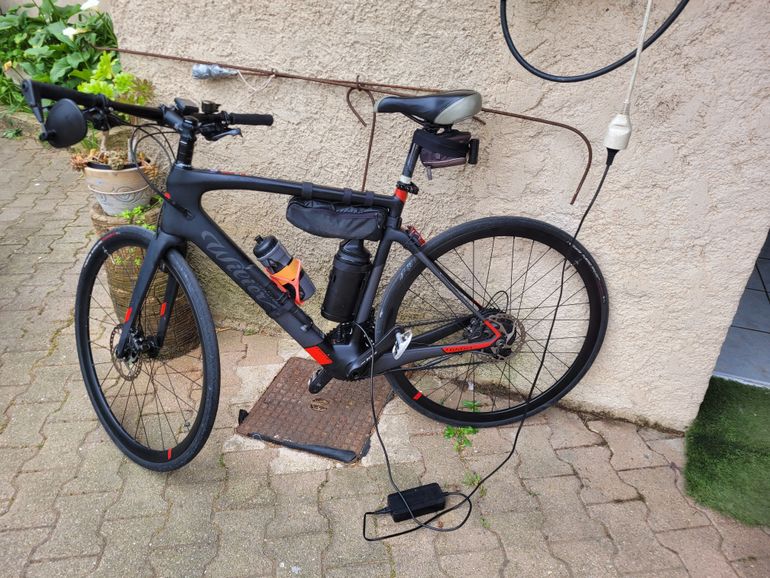 Used Wilier Cento1 Hybrid SHIMANO 105 2X11 + MAHLE X35+ 2023 2023 Road & Gravel, Black — image 6 of 6