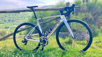 Argon 18, Sum SRAM Red eTap AXS