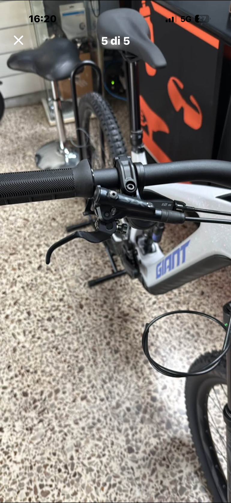 Used Giant Reign Advanced E+ 2 2026 2026 Mountainbike, Hellgrau, 27.5 — image 3 of 5