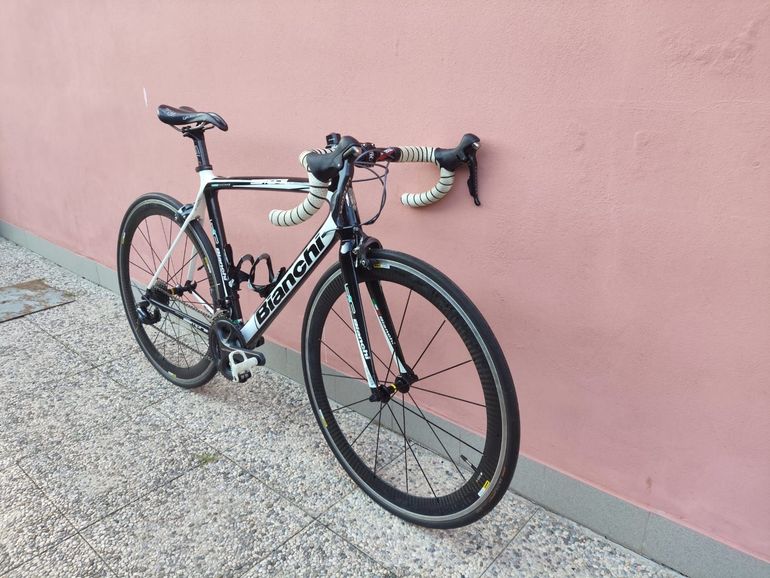 Used Bianchi Sempre Pro Ultegra 2014 2014 Road & Gravel, Blanco — image 9 of 10