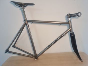Litsepeed, Litsepeed Custom Frameset