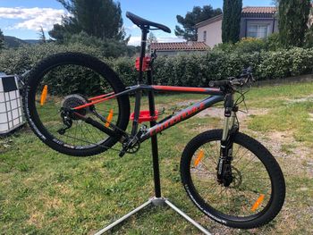 Used Cannondale Beast of the East 3 2017 2017 Mountainbike — image 2 of 5