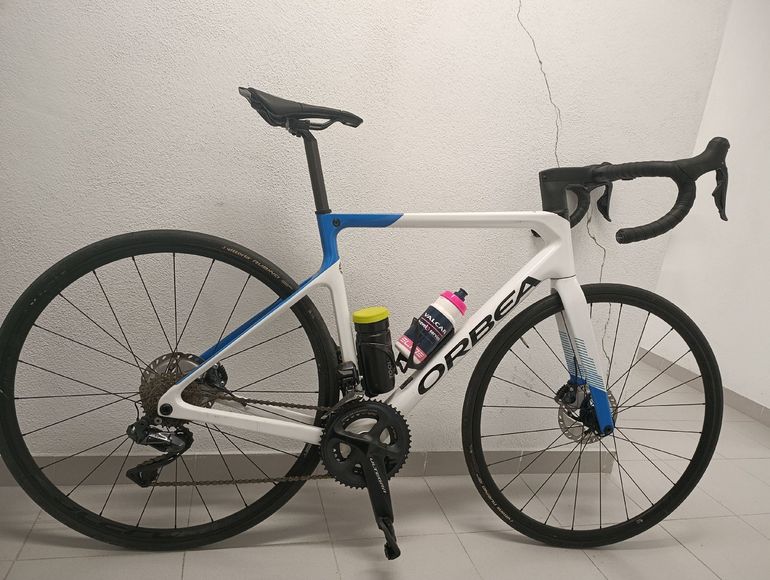 Used Orbea ORCA M20iTEAM 2021 2021 Road & Gravel, Blanco — image 1 of 6