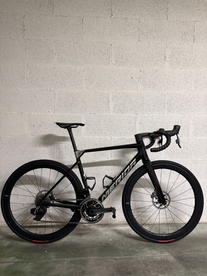 Used Merida Scultura SRAM Red eTap AXS 2023 Road & Gravel