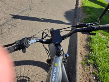 Used Aventon Aventure.2 2023 2023 Mountainbike, Light Gray, 26 — image 4 of 6