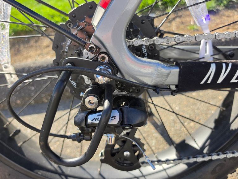 Used Aventon Aventure.2 2023 2023 Mountainbike, Light Gray, 26 — image 3 of 6