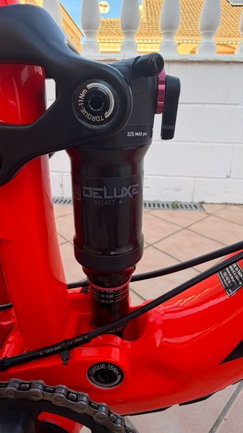 Used Giant Anthem Shimano SLX 2017 Mountainbike, Red — image 5 of 11