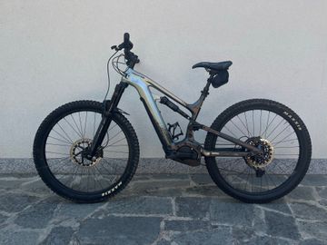 Cannondale Moterra Neo Carbon 2 2022 2022 MTB usato