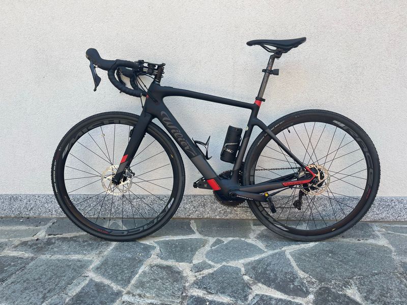 Wilier Cento1 Hybrid SHIMANO 105 R7020 2019 2019 Road & Gravel usato