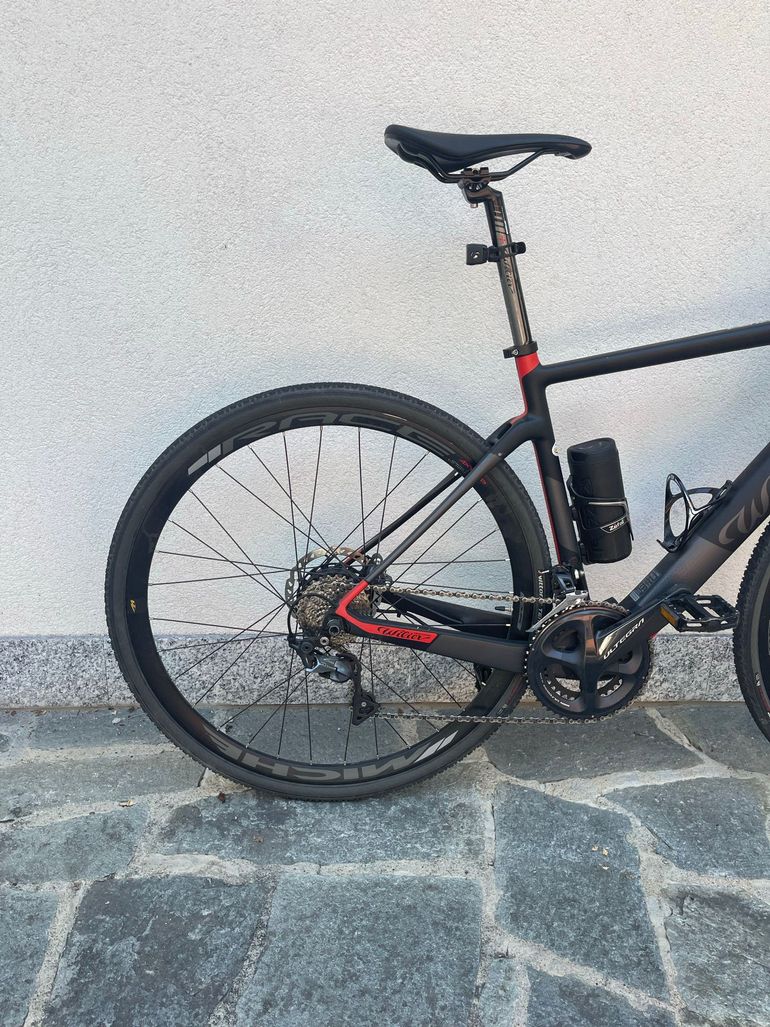 Wilier Cento1 Hybrid SHIMANO 105 R7020 2019 2019 Road & Gravel d'occasion — image 10 sur 11