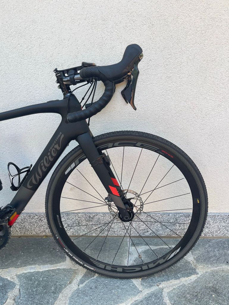 Wilier Cento1 Hybrid SHIMANO 105 R7020 2019 2019 Road & Gravel d'occasion — image 8 sur 11