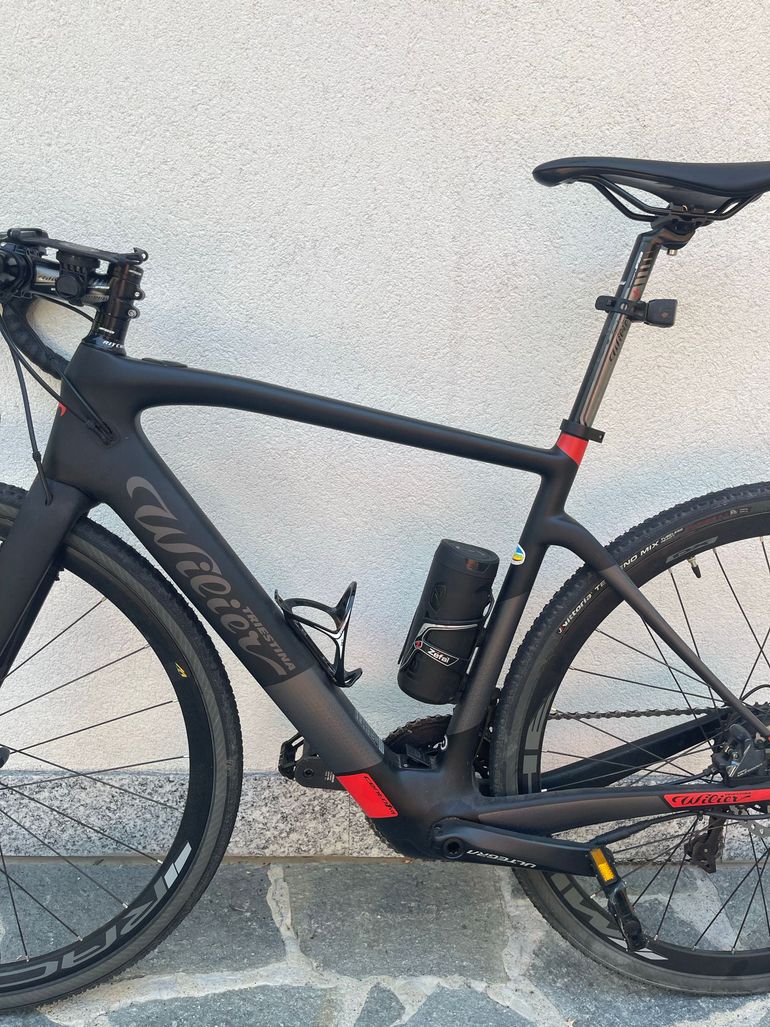 Wilier Cento1 Hybrid SHIMANO 105 R7020 2019 2019 Road & Gravel d'occasion — image 5 sur 11