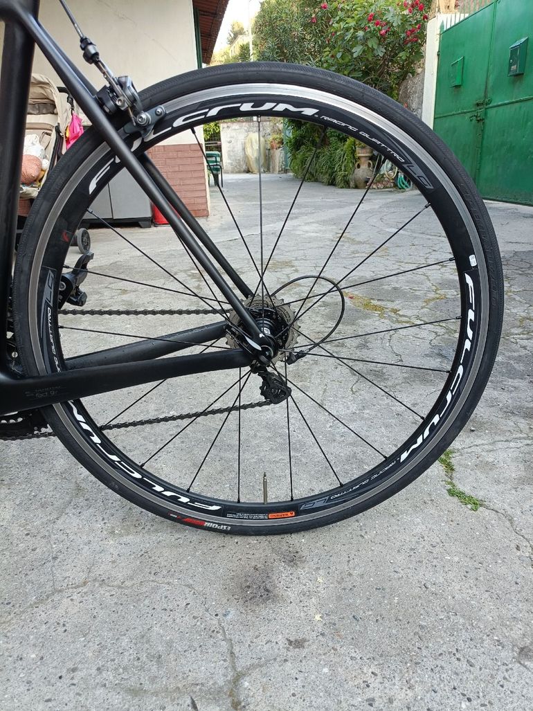 Used Specialized Tarmac Comp 2016 2016 Road & Gravel, Nero — image 8 of 21