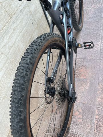 Brugt Canyon Lux Trail CF 6 2024 2024 Mountainbike — billede 46 af 49