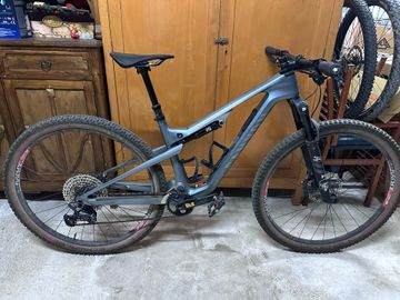 Brugt Canyon Lux Trail CF 6 2024 2024 Mountainbike — billede 1 af 49