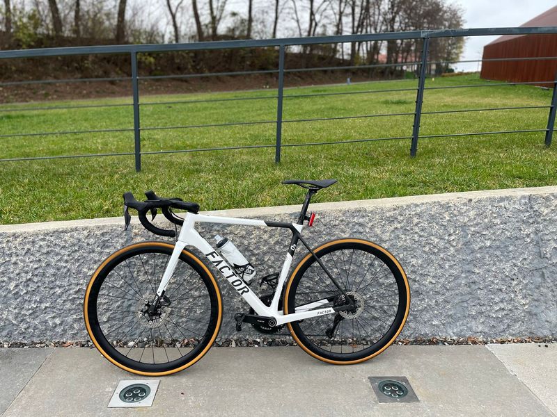 Used Factor O2 Shimano Ultegra Di2 2023 Road & Gravel