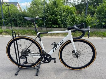 Used Factor O2 Shimano Ultegra Di2 2023 Road & Gravel — image 3 of 10