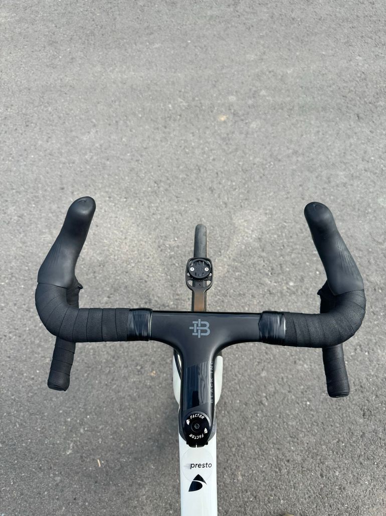 Used Factor O2 Shimano Ultegra Di2 2023 Road & Gravel — image 7 of 10