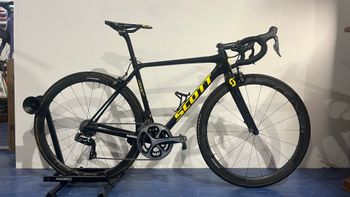 Used Scott Addict Shimano Dura Ace Di2 2018 Route & Gravel