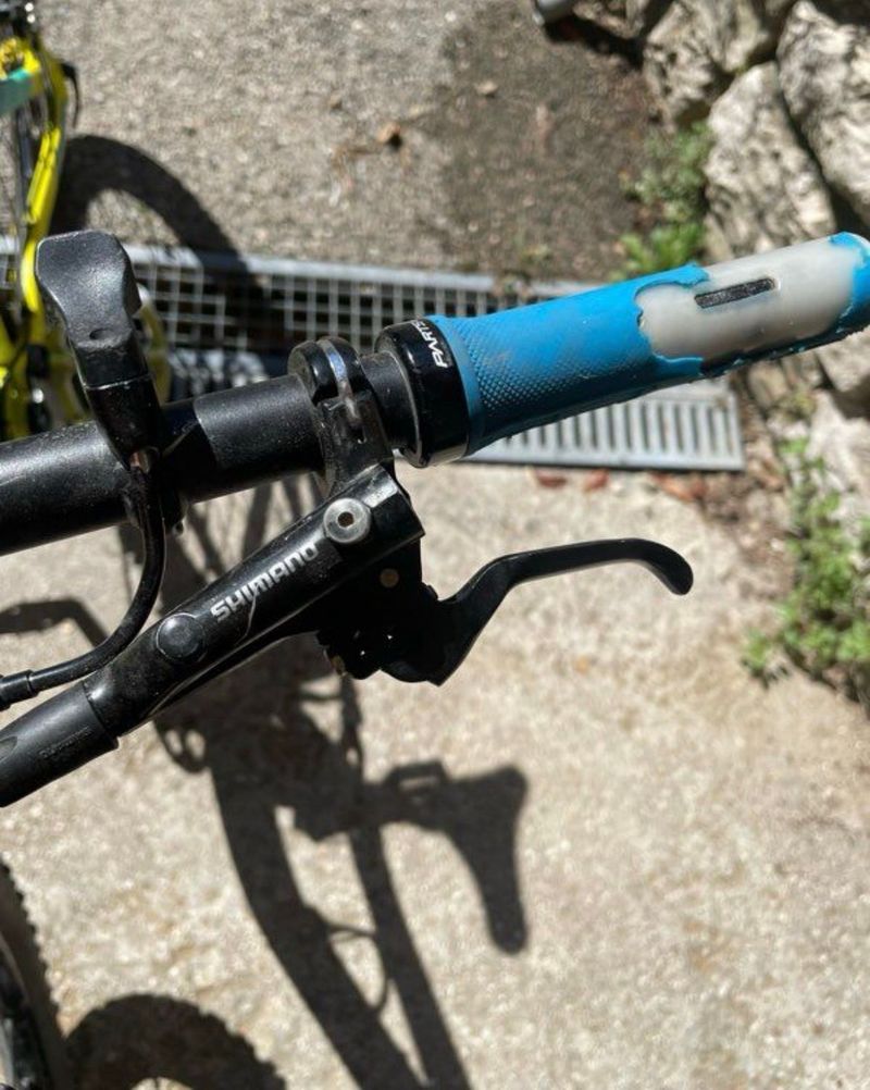 Used Giant Reign 27.5 2 2016 2016 Mountainbike, Blue, 27.5 — image 10 of 15