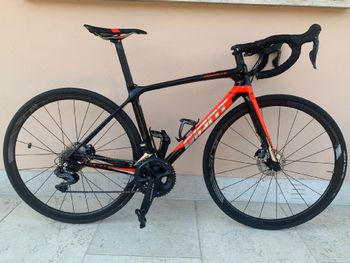 Used Giant TCR Advanced SL 1 Disc 2019 2019 Road & Gravel, Black — image 1 of 7