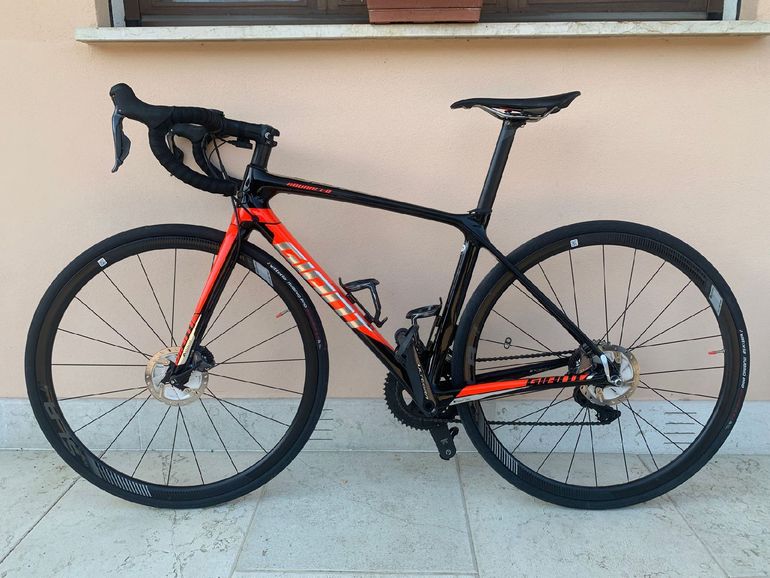 Used Giant TCR Advanced SL 1 Disc 2019 2019 Road & Gravel, Black — image 2 of 7