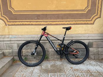 Used Mondraker DUNE XR 2025 2025 Mountainbike, Black, 29, 27.5 — image 7 of 18