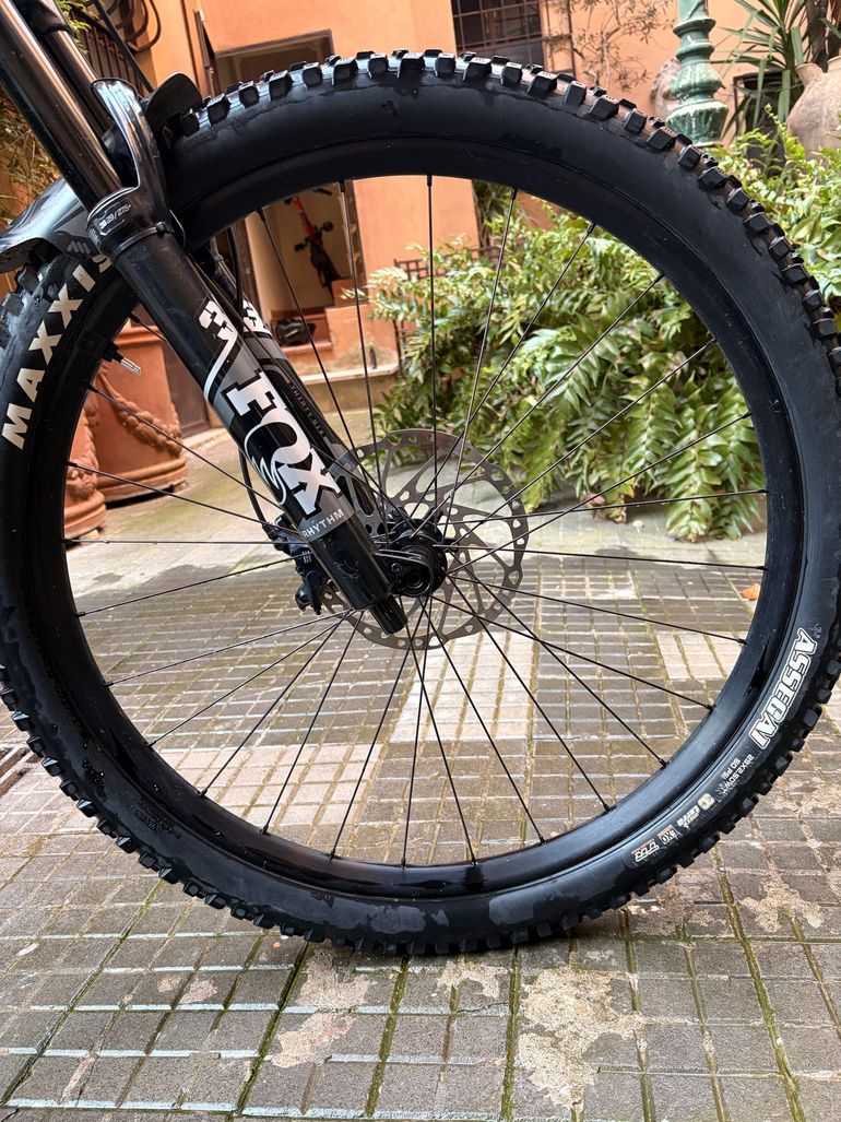 Used Specialized Turbo Levo Comp 2021 2021 Mountainbike, Hellgrau, 29 — image 8 of 9