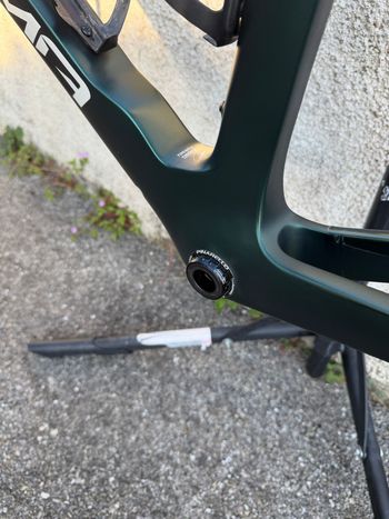 Used Pinarello DOGMA F DURA ACE Di2 Disc 2023 Frameset 2023 Road & Gravel, Schwarz — image 5 of 7