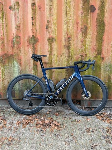Used Factor Ostro Shimano Ultegra Di2 2025 Road & Gravel