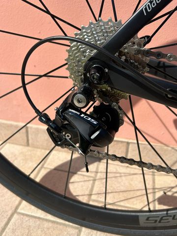 Used Velotek Custom Shimano 105 2019 Road & Gravel, Black — image 3 of 7