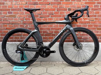 Bianchi, Oltre Shimano 105 Di2