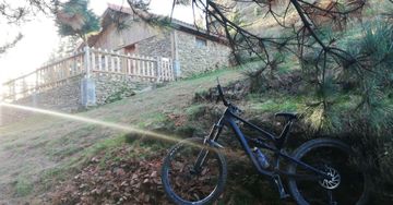 Gebrauchtes Canyon Spectral CF 7.0 2020 2020 Mountainbike, Schwarz, 27.5 — Bild 3 von 3
