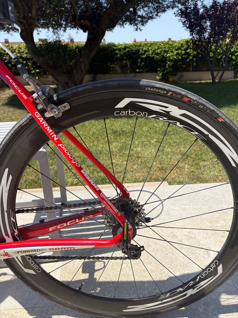 Used Focus Izalco SRAM Force eTap AXS 2011 Road & Gravel, Red — image 6 of 12