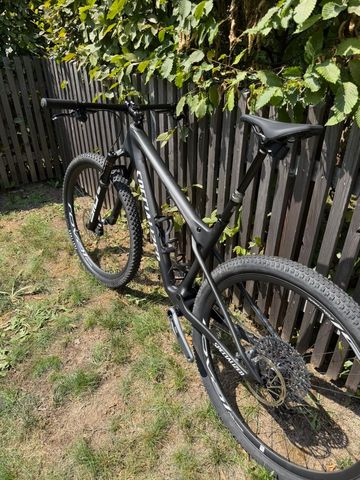 Specialized Epic World Cup Expert 2024 2024 Mountainbike usato, Nero — immagine 9 di 12