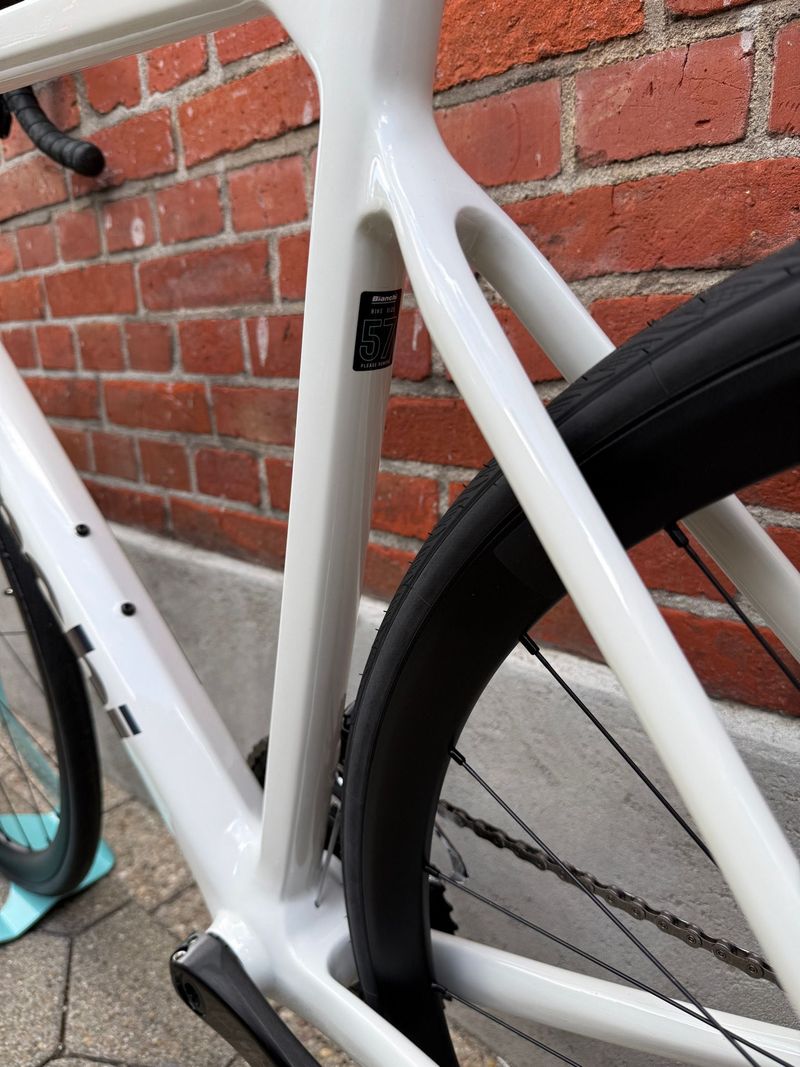 Używany Bianchi Sprint 105 2025 2025 Road & Gravel — zdjęcie 15 z 15