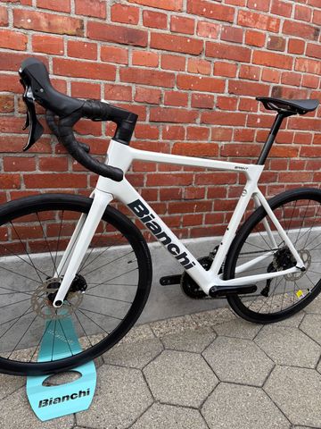 Używany Bianchi Sprint 105 2025 2025 Road & Gravel — zdjęcie 12 z 15