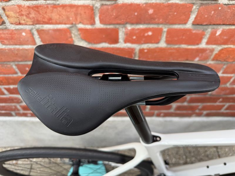 Używany Bianchi Sprint 105 2025 2025 Road & Gravel — zdjęcie 9 z 15