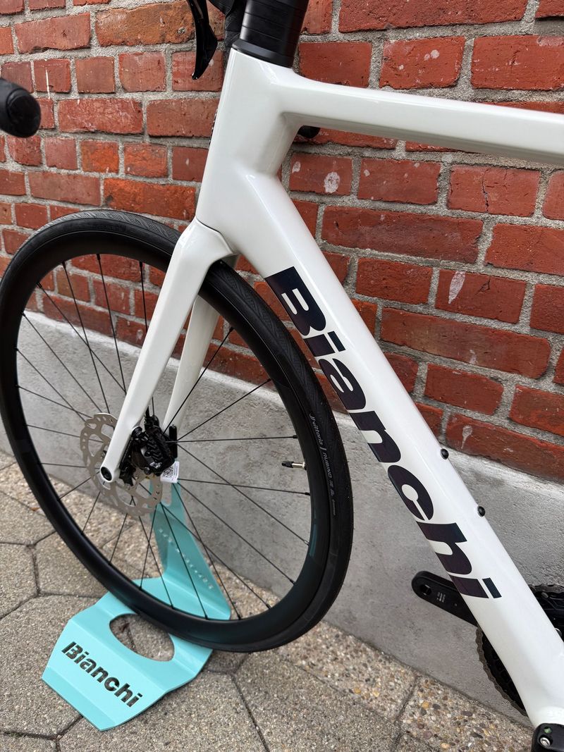 Używany Bianchi Sprint 105 2025 2025 Road & Gravel — zdjęcie 14 z 15