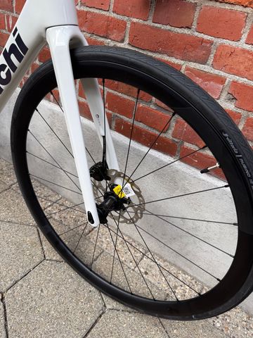 Używany Bianchi Sprint 105 2025 2025 Road & Gravel — zdjęcie 4 z 15