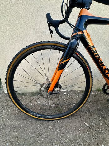 Used Giant TCX Advanced 2019 2019 Road & Gravel, Orange — image 3 of 7