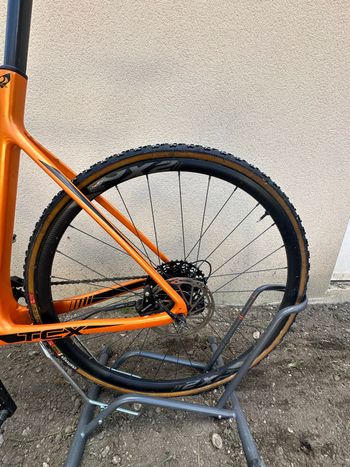 Used Giant TCX Advanced 2019 2019 Road & Gravel, Orange — image 5 of 7