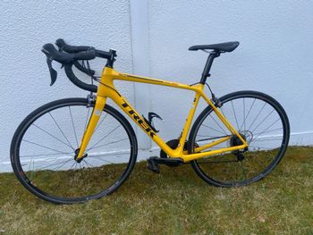 Used Trek Émonda SL 6 2016 2016 Road & Gravel — image 2 of 5