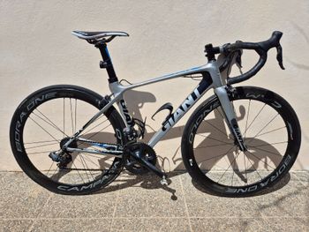 Used Giant Tcr Shimano Ultegra Di2 2017 Road & Gravel, Light Gray — image 3 of 7