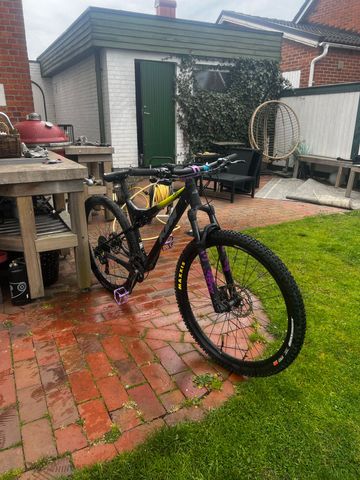 KTM Scarp 294 2020 2020 Mountainbike de segunda mano, Negro — imagen 2 de 5