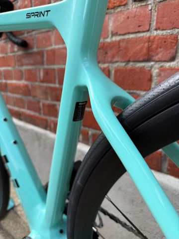 Brugt Bianchi Sprint Shimano 105 Di2 2025 Road & Gravel — billede 14 af 14