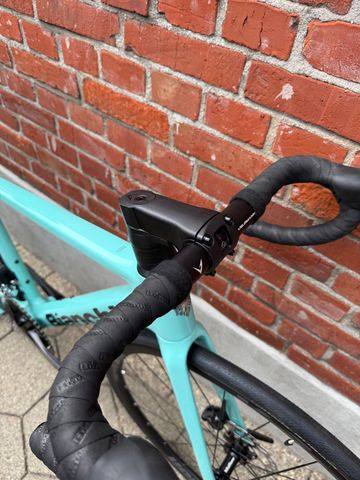 Brugt Bianchi Sprint Shimano 105 Di2 2025 Road & Gravel — billede 7 af 14