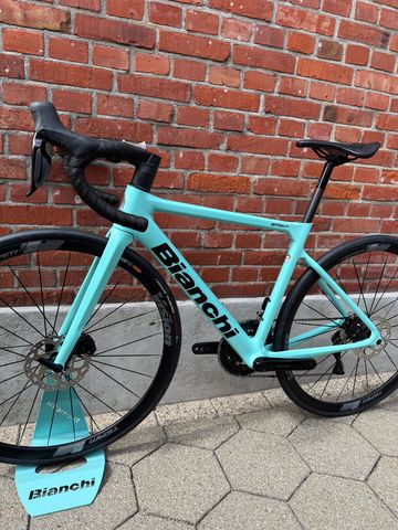 Brugt Bianchi Sprint Shimano 105 Di2 2025 Road & Gravel — billede 12 af 14