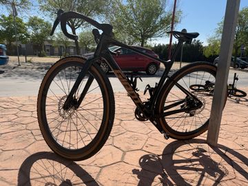 Used Giant Revolt Advanced 2 2026 2026 Road & Gravel, Black — image 10 of 11
